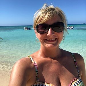 Meet your Posher, Cathy